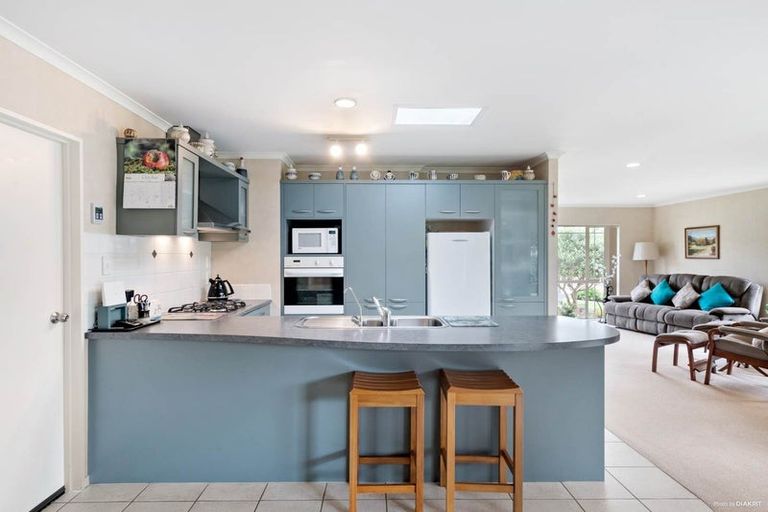 Photo of property in 40 Blackwood Drive, Wattle Downs, Auckland, 2103