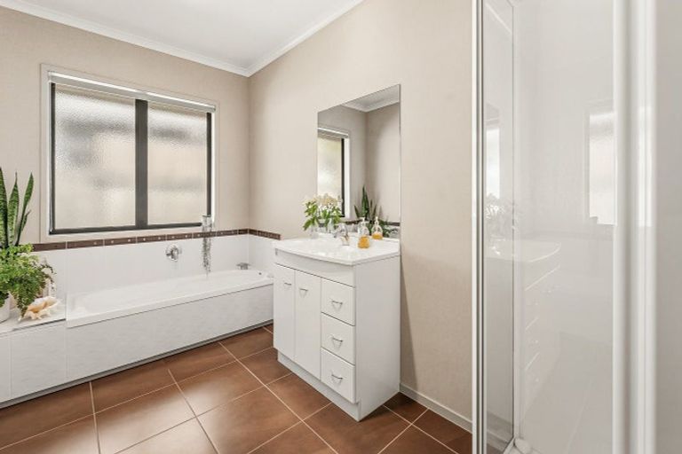 Photo of property in 35 Ebbtide Way, Maungatapu, Tauranga, 3112