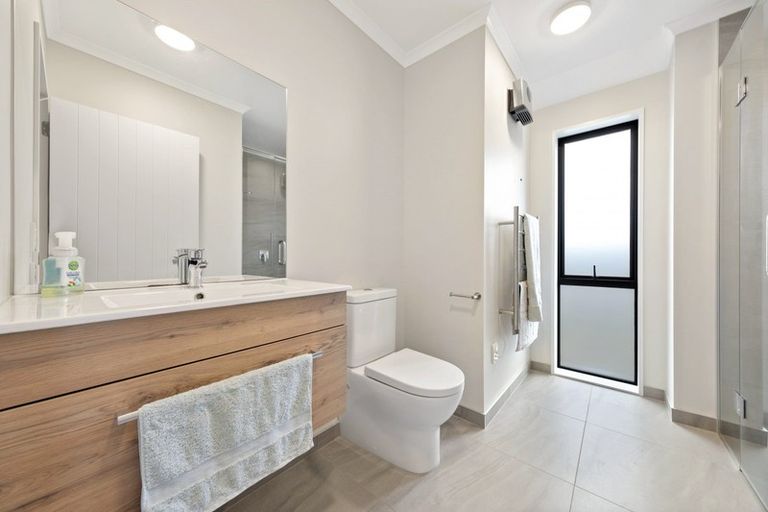 Photo of property in 32a Moore Street, Rolleston, 7614