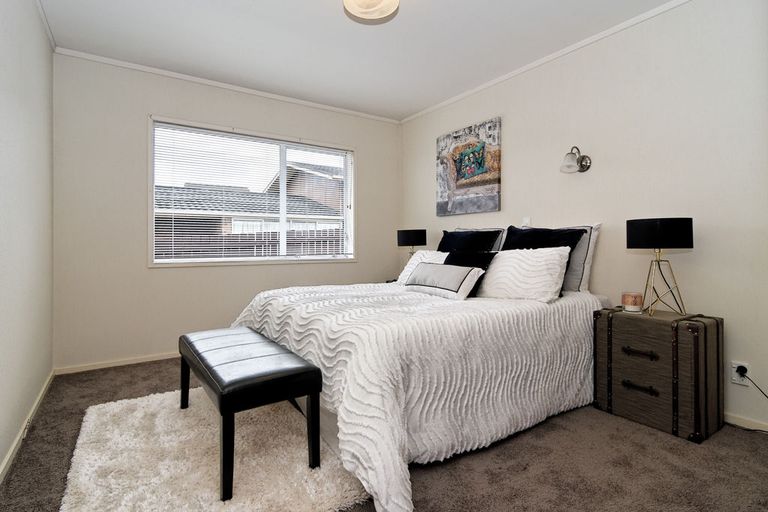 Photo of property in 2/146 Taylor Street, Blockhouse Bay, Auckland, 0600