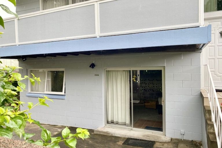 Photo of property in 24 Northgrove Avenue, Hillcrest, Auckland, 0627