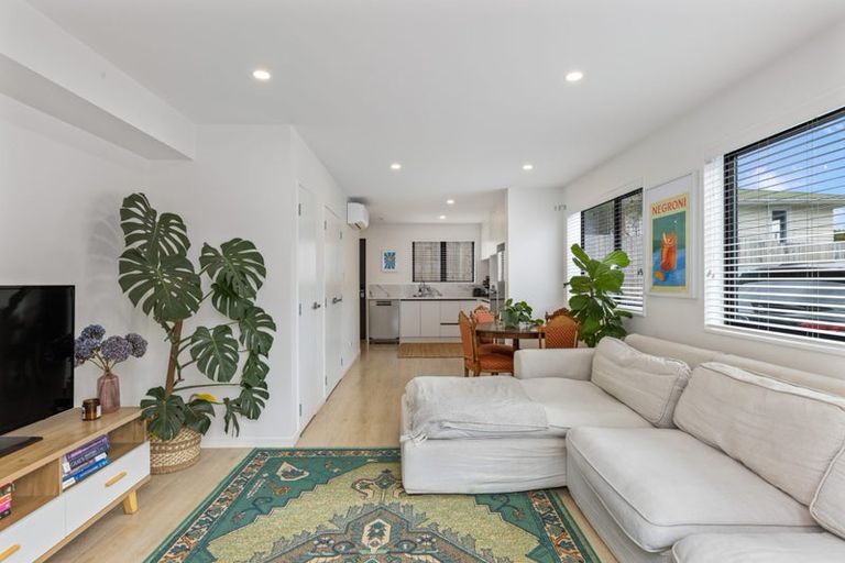 Photo of property in 133b Lancaster Road, Beach Haven, Auckland, 0626