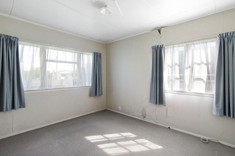 Photo of property in 11 Linklater Avenue, Foxton Beach, Foxton, 4815