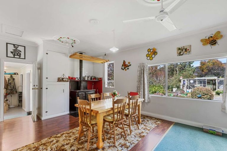 Photo of property in 608 Ongo Road, Hunterville, 4782