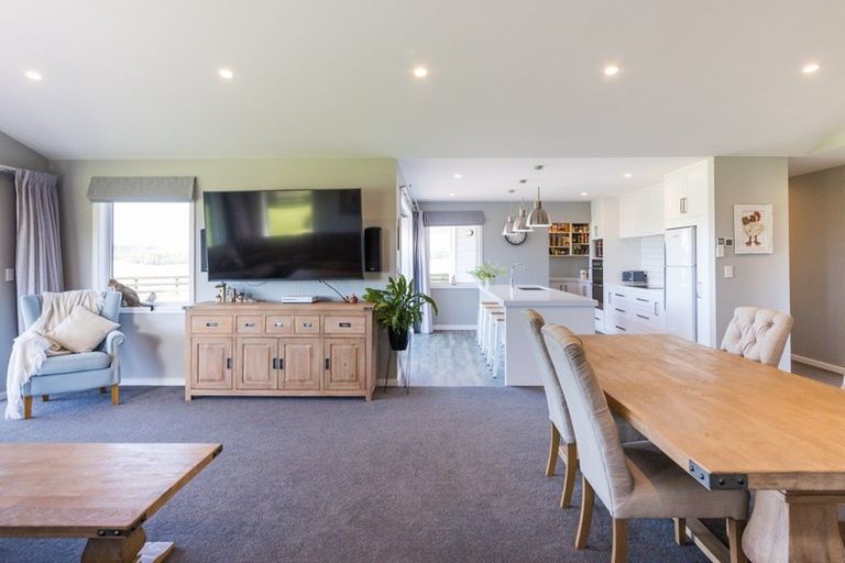 Photo of property in 467 Lees Road, Feilding, 4775