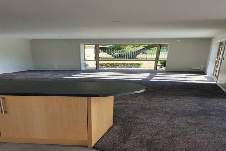 Photo of property in 207a Wainoni Road, Avondale, Christchurch, 8061