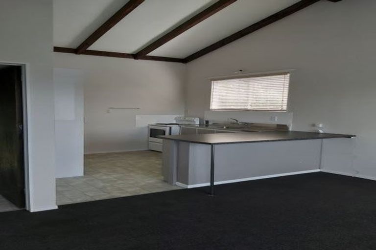 Photo of property in 3/4 Narbada Crescent, Khandallah, Wellington, 6035