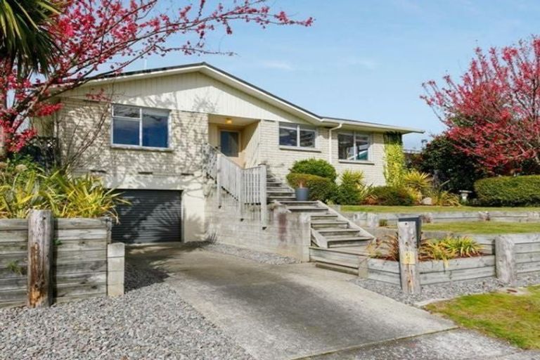 Photo of property in 3 Regents Grove, Richmond Heights, Taupo, 3330