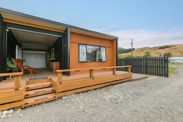 Photo of property in 20 Dundas Street, Porangahau, 4293