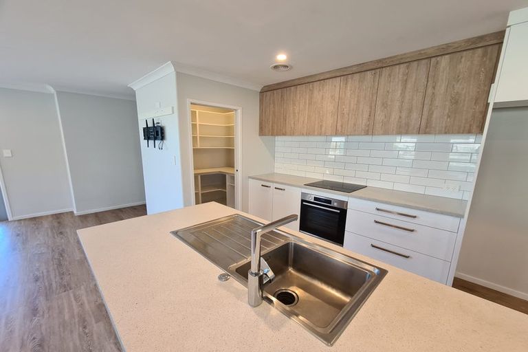 Photo of property in 61 Harding Drive, Papamoa Beach, Papamoa, 3118