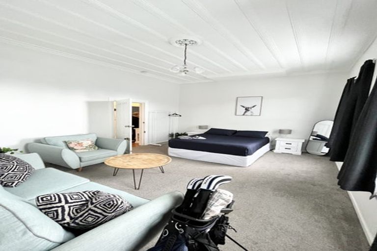 Photo of property in 2/24 West End Road, Herne Bay, Auckland, 1022