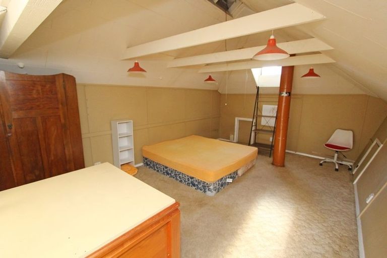 Photo of property in 40 Manor Place, Dunedin Central, Dunedin, 9016