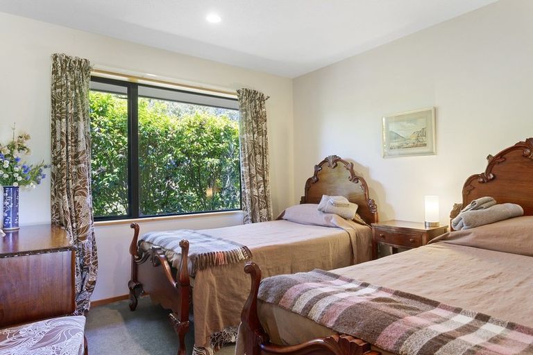 Photo of property in 18 Cedar Place, Amberley, 7410