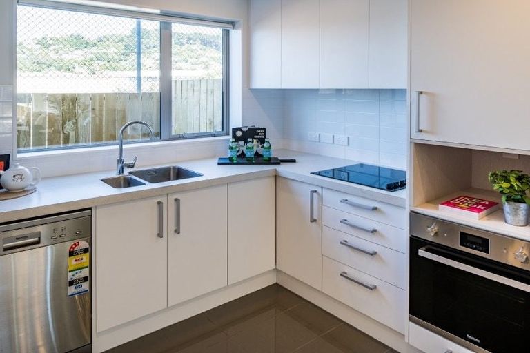 Photo of property in 2/36 Tacy Street, Kilbirnie, Wellington, 6022