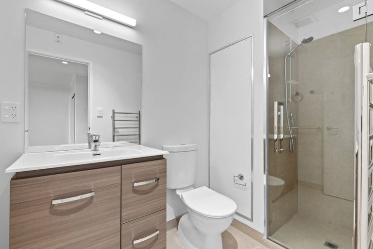 Photo of property in 15c/30 Westward Ho, Glen Eden, Auckland, 0602