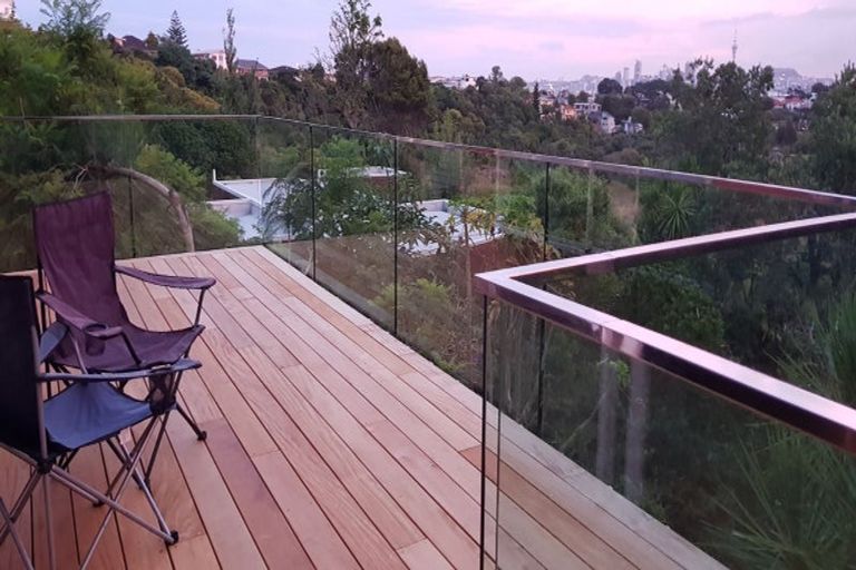 Photo of property in 85 Exmouth Road, Northcote, Auckland, 0627