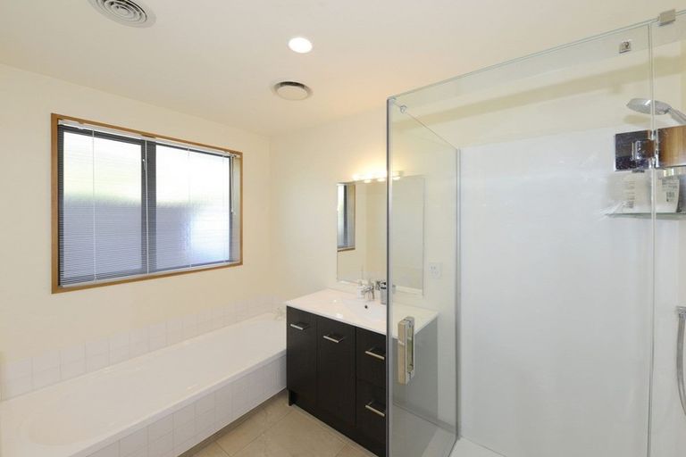 Photo of property in 2/82 Middleton Road, Upper Riccarton, Christchurch, 8041