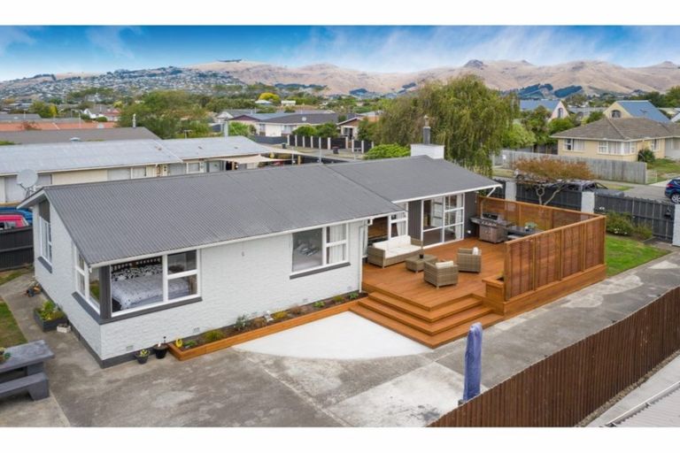 Photo of property in 5 Bayswater Crescent, Bromley, Christchurch, 8062