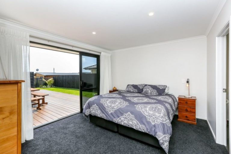 Photo of property in 3 Roy Johns Way, Bell Block, New Plymouth, 4312