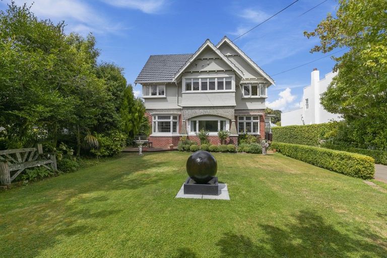 Property details for 10 Penrose Street, Woburn, Lower Hutt, 5010