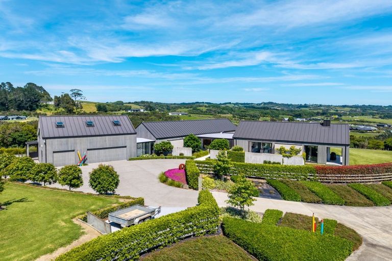 Photo of property in 67 Riordan Lane, Whitford, Manurewa, 2576