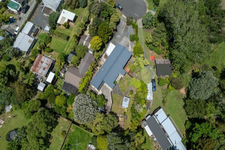Photo of property in 11 Karioi Crescent, Raglan, 3225