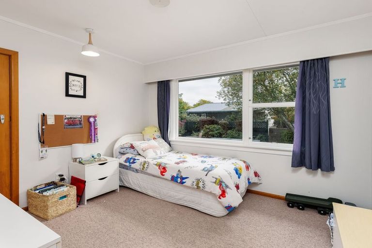 Photo of property in 15 Oxford Street, Waimate, 7924