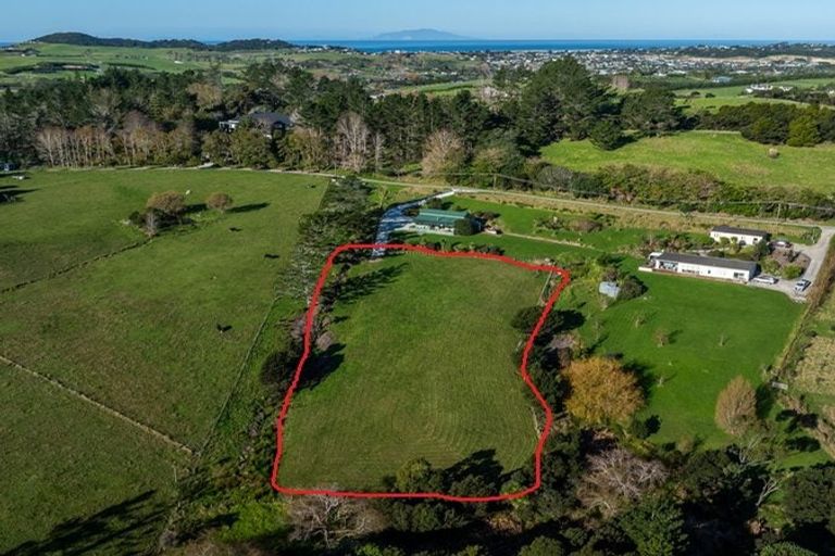 Photo of property in 114 Echo Valley Road, Mangawhai, Kaiwaka, 0573