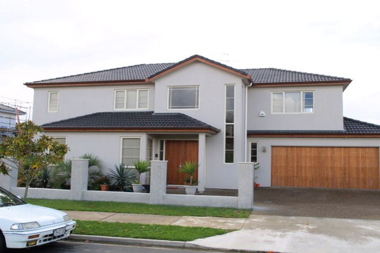 Photo of property in 14 Cherrywood Crescent, Northpark, Auckland, 2013