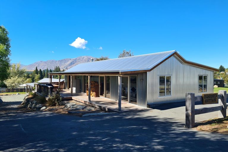 Photo of property in 26 Aorangi Crescent, Lake Tekapo, 7999