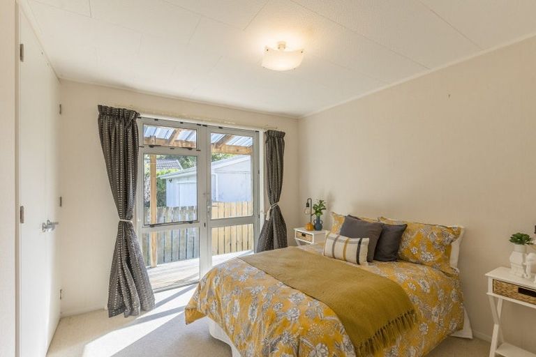 Photo of property in 3 Rongomau Lane, Raumati South, Paraparaumu, 5032