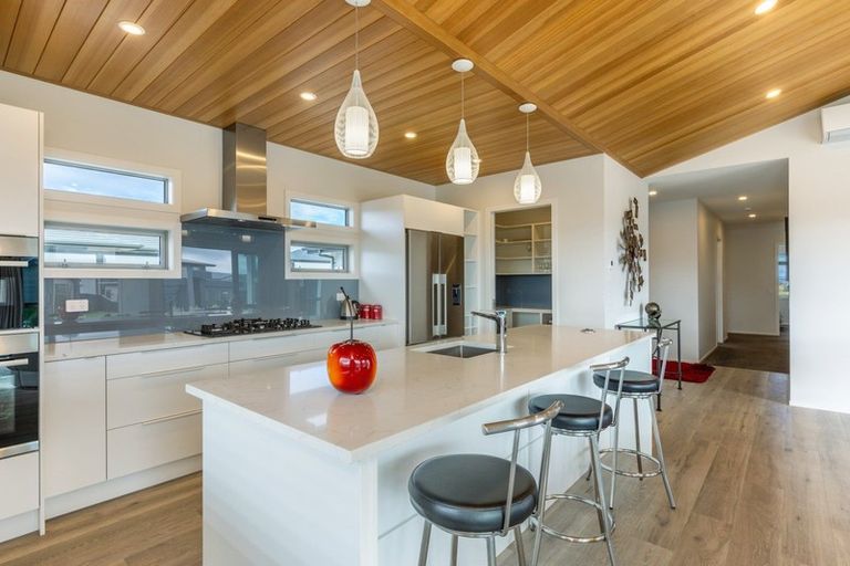 Photo of property in 2 Uku Way, Wharewaka, Taupo, 3330