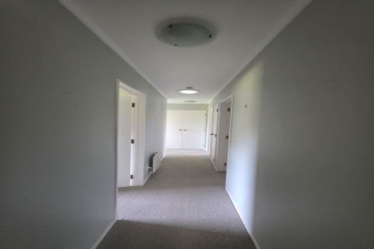 Photo of property in 10 Lynwood Place, Owhata, Rotorua, 3010