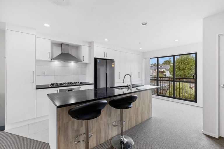 Photo of property in 25/5 Perekia Street, Albany, Auckland, 0632