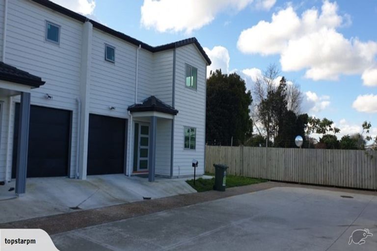 Photo of property in 1 Sohum Place, Manukau, Auckland, 2104