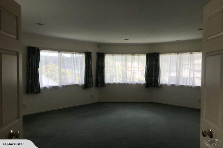 Photo of property in 3 Pikitanga Close, Tawa, Wellington, 5028