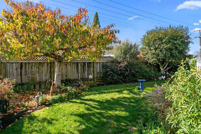 Photo of property in 2 Kingsley Street, Leamington, Cambridge, 3432