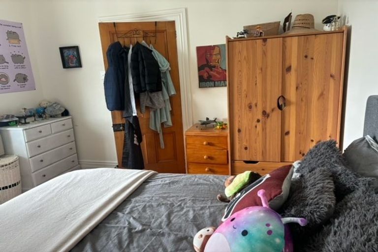 Photo of property in 1/9 Rutland Road, Stanley Point, Auckland, 0624