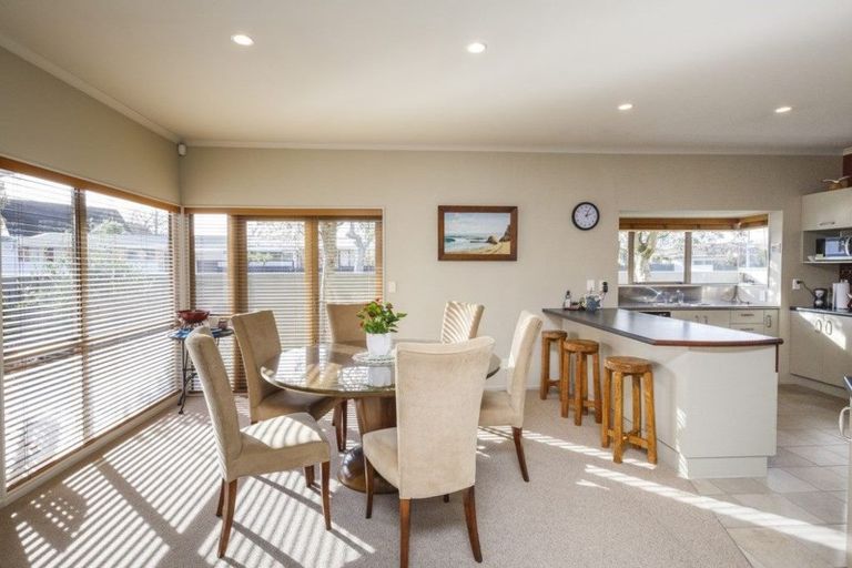 Photo of property in 66 Ihaka Street, Hokowhitu, Palmerston North, 4410