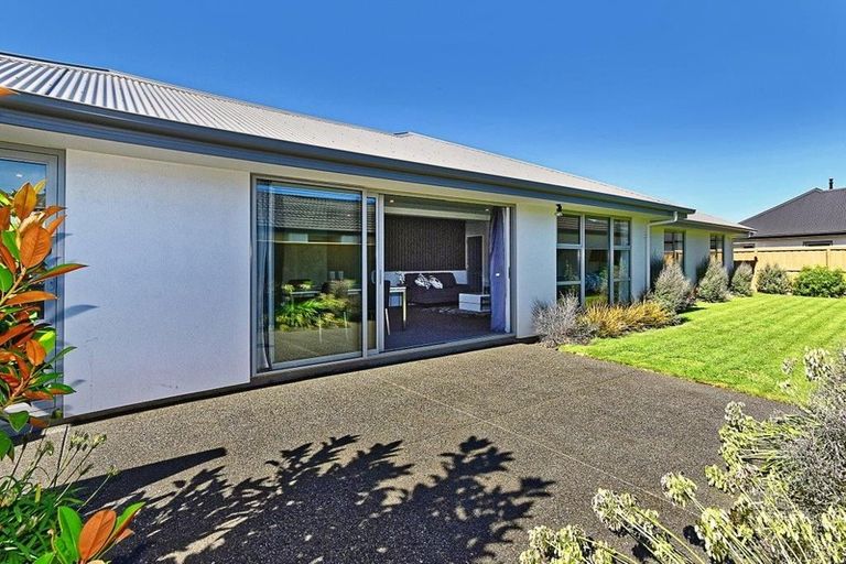 Photo of property in 10 Burford Way, Rolleston, 7615