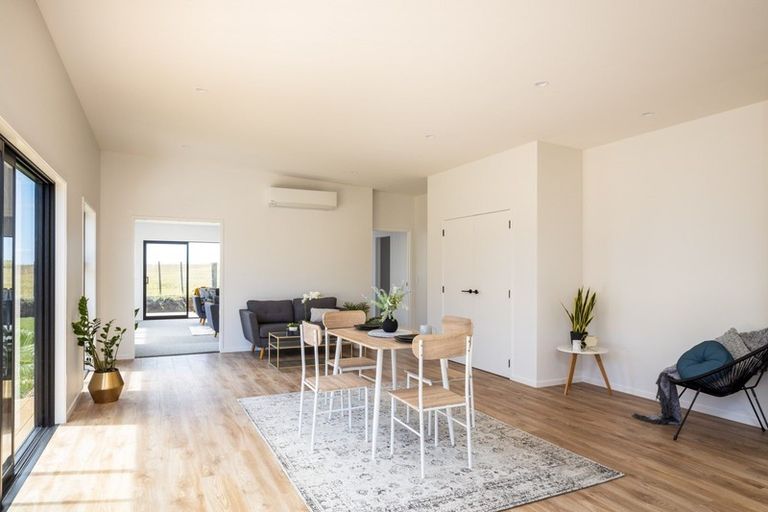 Photo of property in 72 Aratapu Street, Waitara, 4320