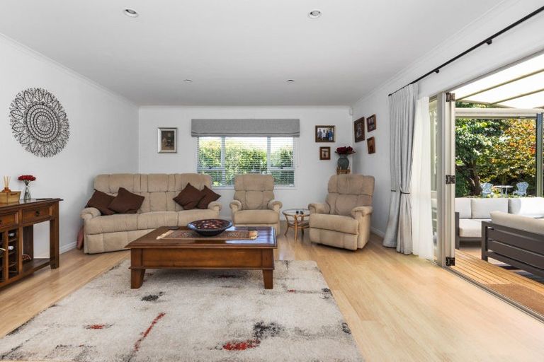 Photo of property in 9 Devon Street, Taradale, Napier, 4112