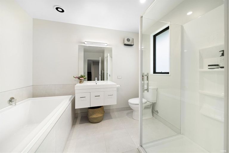 Photo of property in 4 Hewson Crescent, Lake Hawea, Wanaka, 9382