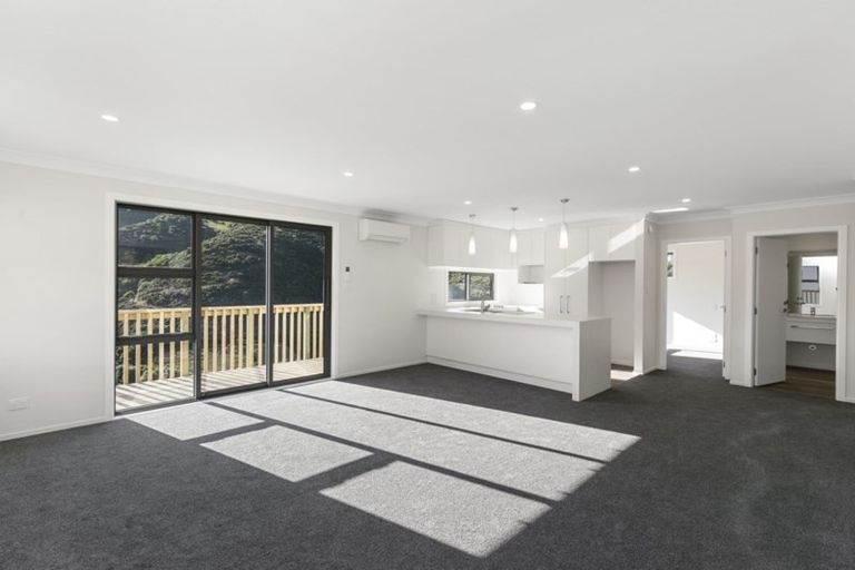 Photo of property in 1 Rarangi Way, Owhiro Bay, Wellington, 6023