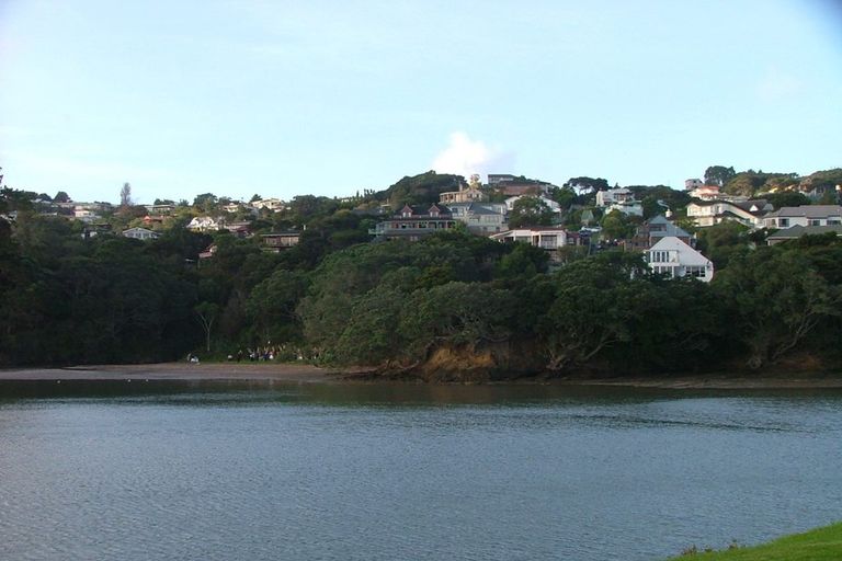 Photo of property in 12 Poaka Place, Beach Haven, Auckland, 0626