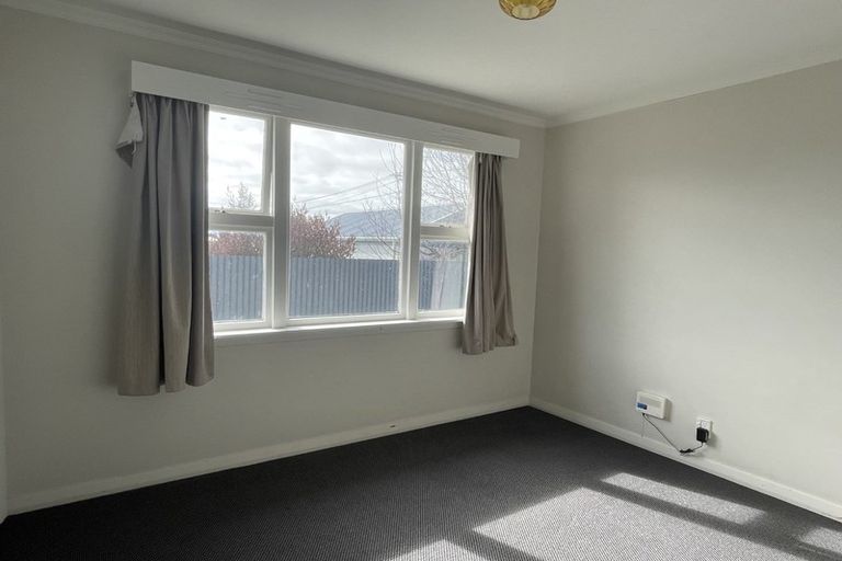 Photo of property in 2/51 Saint Johns Street, Woolston, Christchurch, 8062