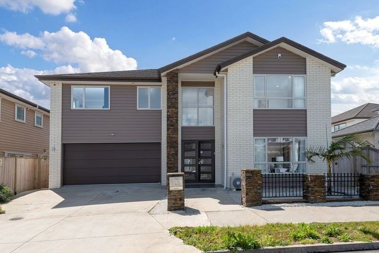 Photo of property in 3 Creggan Crescent, Flat Bush, Auckland, 2019