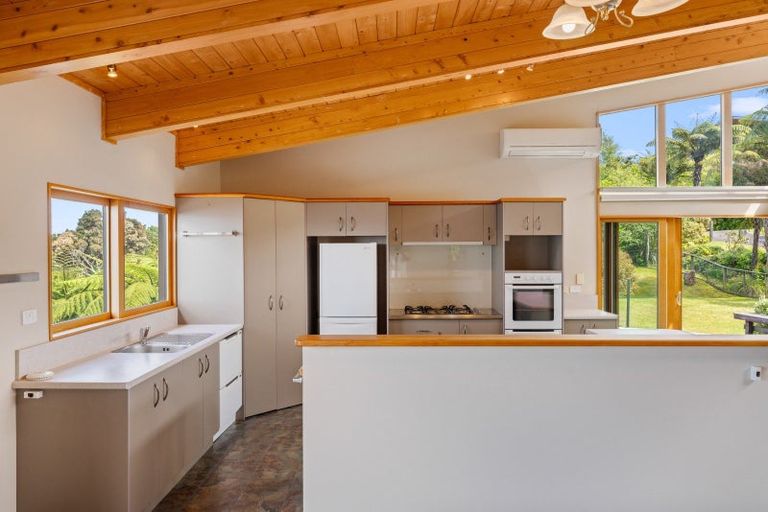 Photo of property in 47 Whakamoenga Point, Acacia Bay, Taupo, 3385