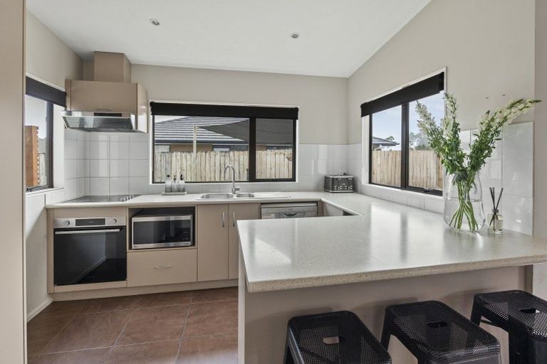 Photo of property in 48 Tamure Place, Ruakaka, 0116