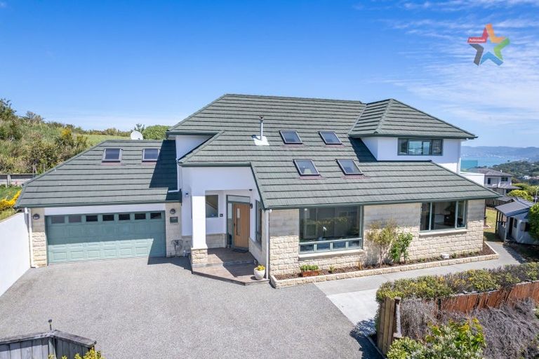 Photo of property in 109 Cypress Drive, Maungaraki, Lower Hutt, 5010